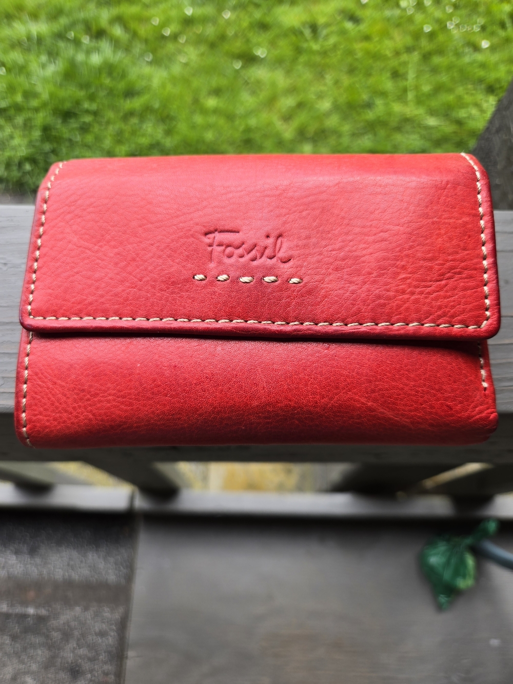 Fossil Red Leather Compact Wallet with Contrast Stitching